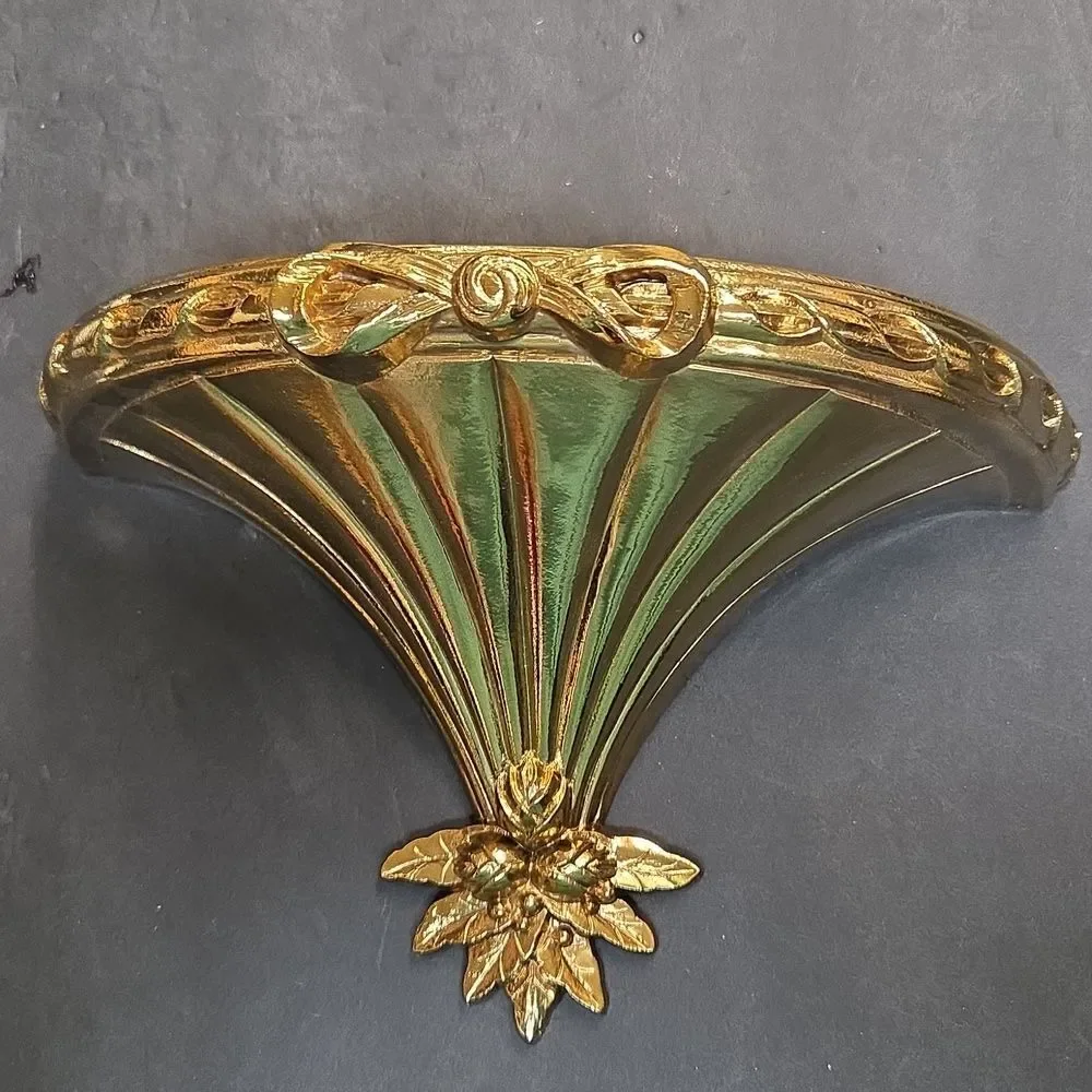 Vintage Peerage‎ Brassware Brass Pineapple Wall Decor England, Burwood Shelf